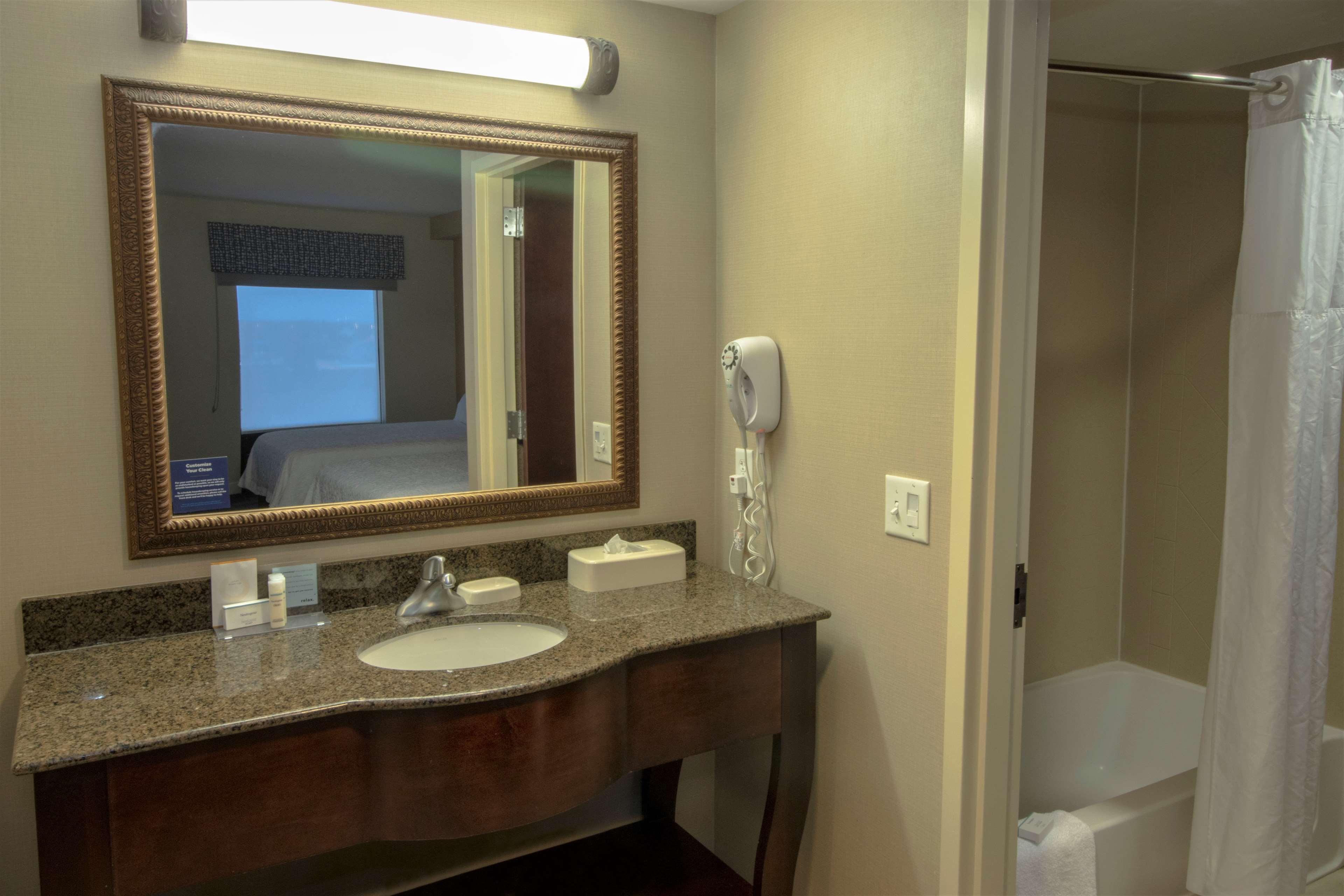 Hampton Inn & Suites Chesapeake-Battlefield Boulevard Exterior foto